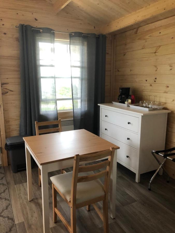 Les Chalets De La Colline Inc بيه سانت كاترين المظهر الخارجي الصورة