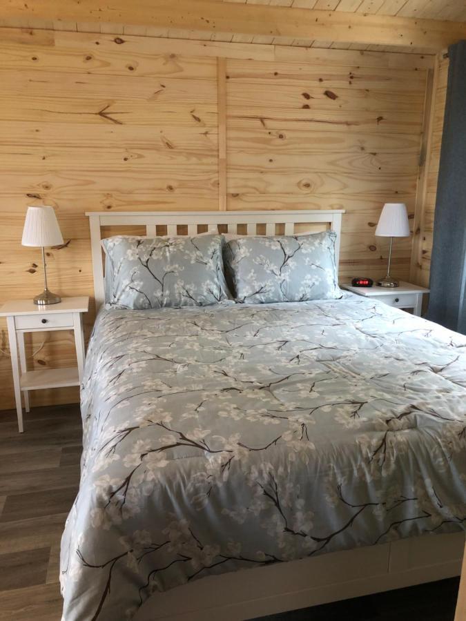 Les Chalets De La Colline Inc بيه سانت كاترين المظهر الخارجي الصورة
