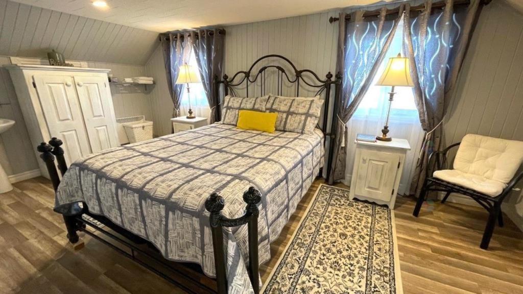 Les Chalets De La Colline Inc بيه سانت كاترين المظهر الخارجي الصورة